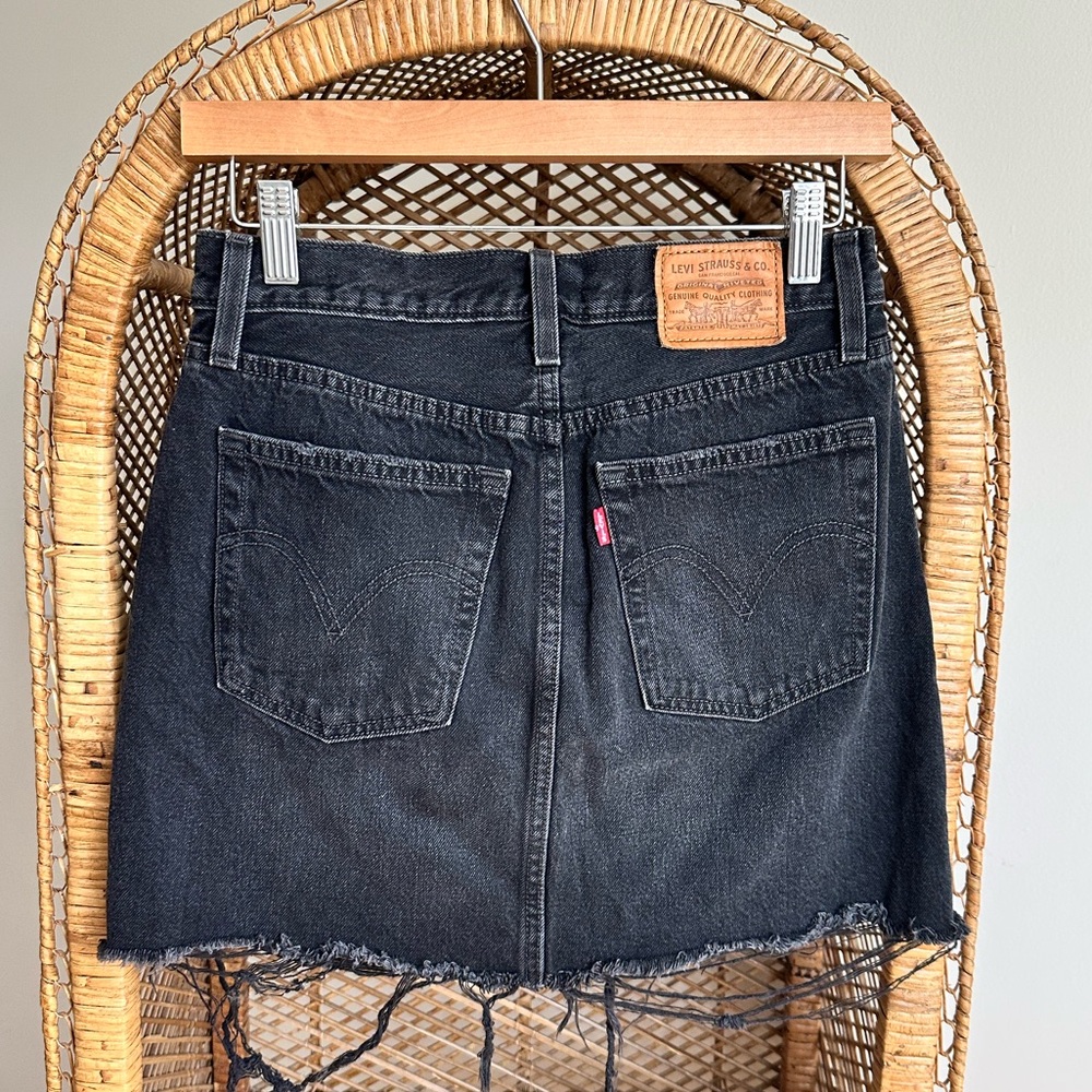 Vintage LEVI’S denim skirt